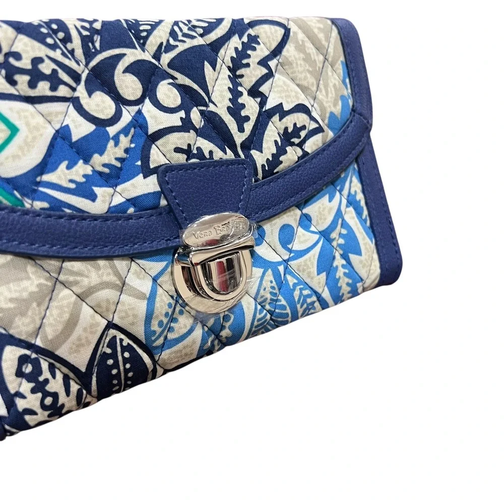 New‎ Vera Bradley Ultimate Wristlet Wallet Clutch Santiago Blue Quilted Floral